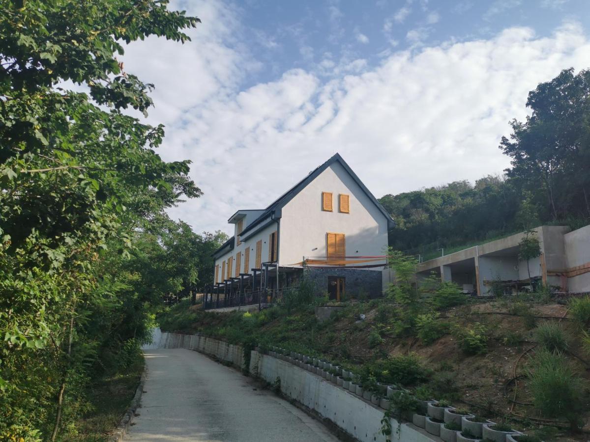 Illaberek Turistaház Sukoró Exterior foto